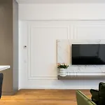 Pearl One Cotroceni Entire With King Bed, Parking, Fast Wifi, Balcony