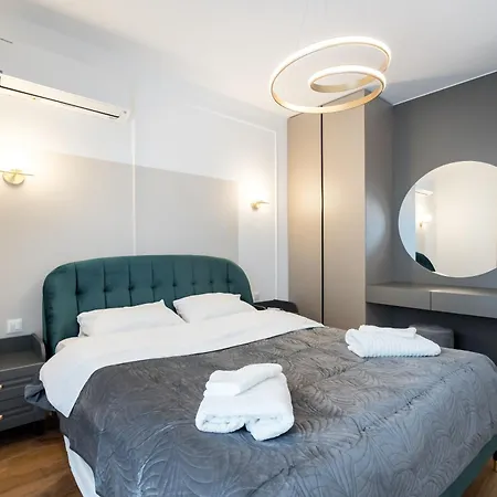 Pearl One Cotroceni Entire With King Bed, Parking, Fast Wifi, Balcony