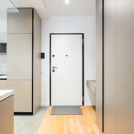 Appartement Pearl One Cotroceni Entire With King Bed, Parking, Fast Wifi, Balcony